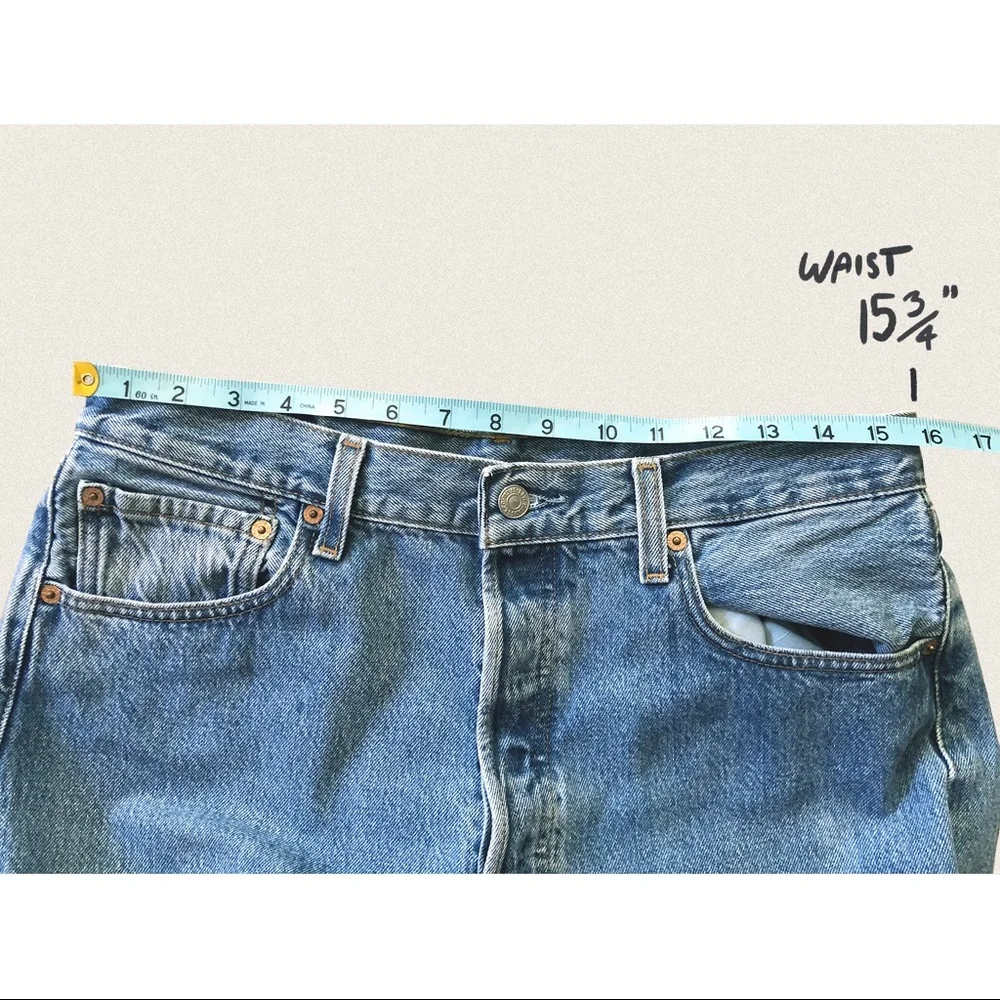 VTG Levi's Blue Straight Leg Women's Jeans - Picture 7 of 16